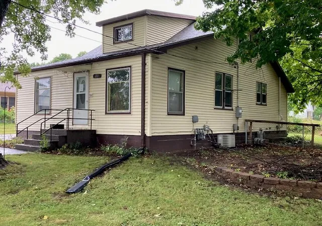 Single family home for sale at 610 Lake Ave, Albany, MN 56307 | MLS# 7147131