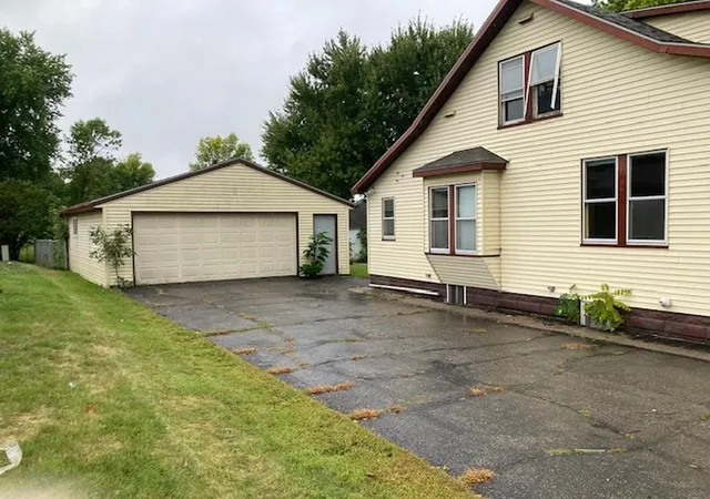 Photo 3 of Single family home for sale at 610 Lake Ave, Albany, MN 56307 | MLS# 7147131 | Listing updated on 2026-09-20