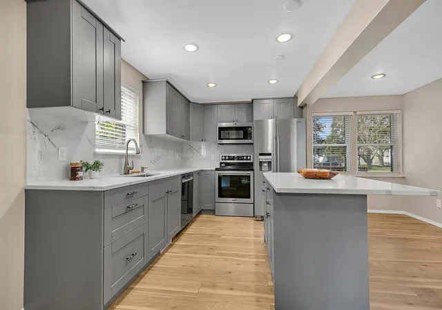 Photo 2 of Single family home for sale at 122 6th Avenue S, Sauk Rapids, MN 56379 | MLS# 7147133 | Listing updated on 2026-09-20