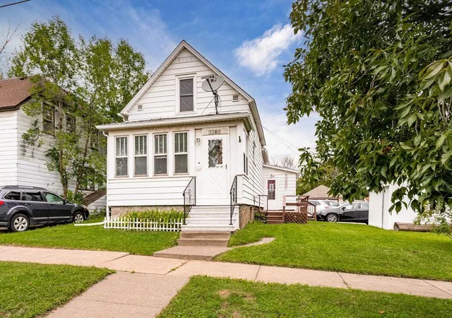 Photo 1 of Single family home for sale at 6015 Greene St, Duluth, MN 55807 | MLS# 7147143 | Listing updated on 2026-09-20