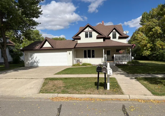 Photo 1 of Single family home for sale at 116 3rd Street E, Halstad, MN 56548 | MLS# 7147144 | Listing updated on 2026-10-23