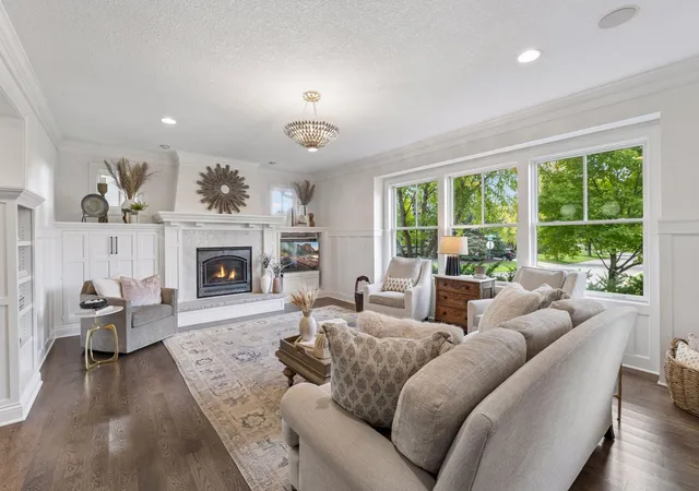 Photo 3 of Sale Pending at 8455 Kelzer Pond Dr, Victoria, MN 55386 | MLS# 7147156 | Listing updated on 2026-09-29