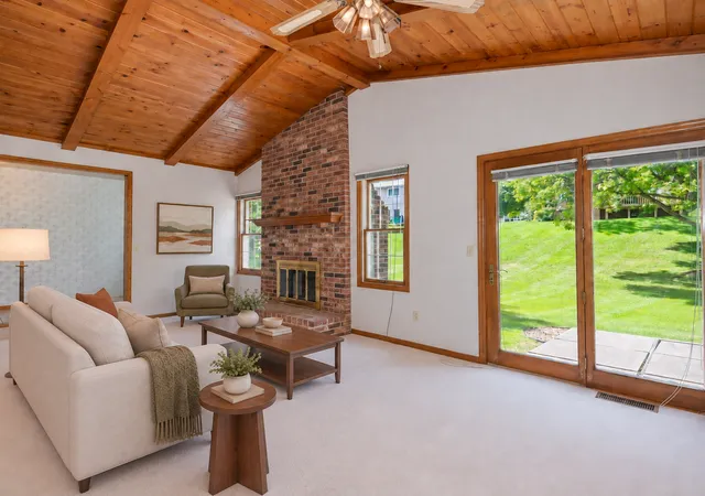 Photo 4 of Single family home for sale at 4825 Orchid Ln N, Minneapolis, MN 55446 | MLS# 7147170 | Listing updated on 2026-09-26