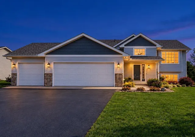 Photo 1 of Single family home for sale at 911 Morrison Ave S, Annandale, MN 55302 | MLS# 7147184 | Listing updated on 2026-10-23