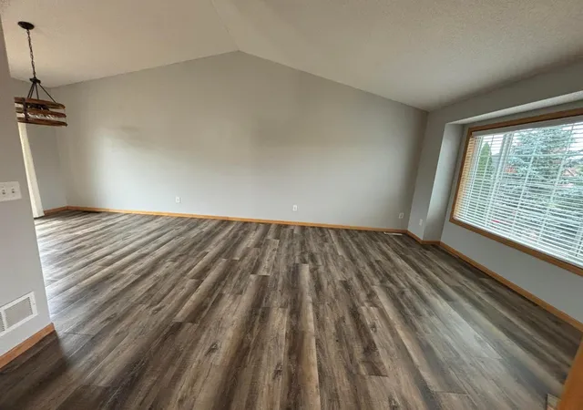 Photo 4 of Single family home for sale at 911 Morrison Ave S, Annandale, MN 55302 | MLS# 7147184 | Listing updated on 2026-10-08