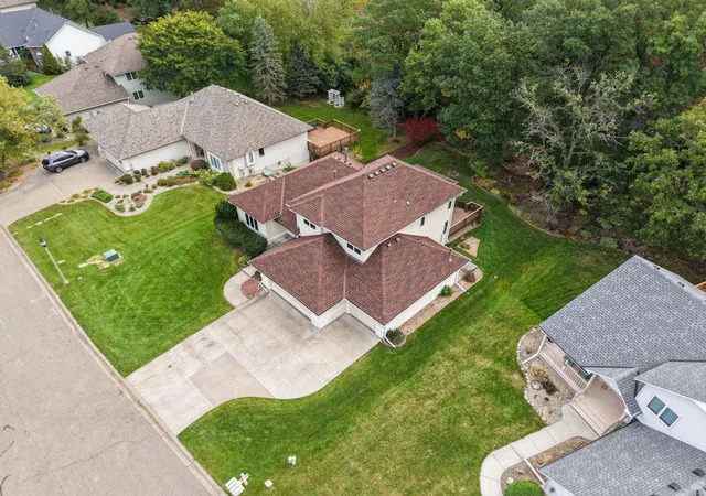 Photo 4 of Single family home for sale at 2177 Hynes Ave N, Saint Paul, MN 55128 | MLS# 7147194 | Listing updated on 2026-10-08