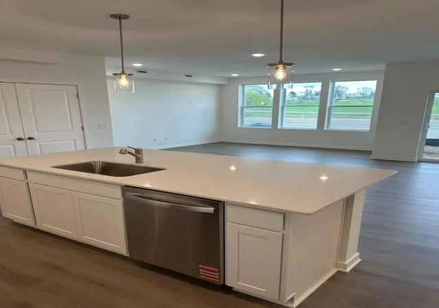 Photo 3 of Single family home for sale at 6262 Ivywood Ave S, Cottage Grove, MN 55016 | MLS# 7147239 | Listing updated on 2026-09-20