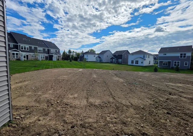 Photo 3 of Single family home for sale at 19180 Goldenrod Trl, Hamel, MN 55340 | MLS# 7147250 | Listing updated on 2026-09-20