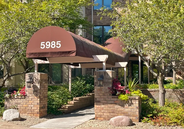 Photo 2 of Condo for sale at 5985 Rowland Rd #308, Hopkins, MN 55343 | MLS# 7147254 | Listing updated on 2026-10-03