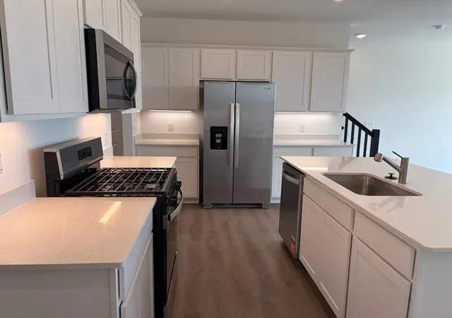 Photo 4 of Single family home for sale at 6281 Ivywood Ave S, Cottage Grove, MN 55016 | MLS# 7147264 | Listing updated on 2026-09-20