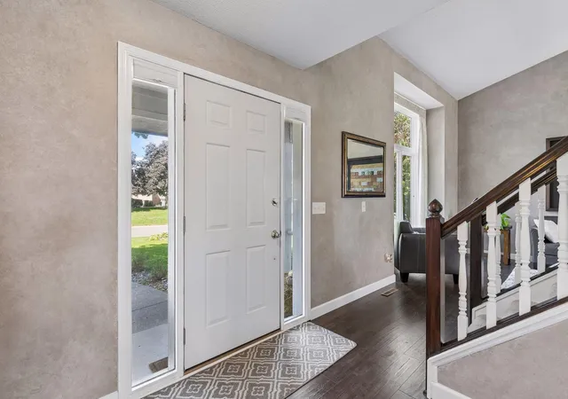 Photo 3 of Single family home for sale at 16738 Ides Cir, Lakeville, MN 55044 | MLS# 7147281 | Listing updated on 2026-10-08