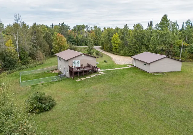 Photo 1 of Single family home for sale at 39859 County Rd 63, Cohasset, MN 55721 | MLS# 7147308 | Listing updated on 2026-10-07