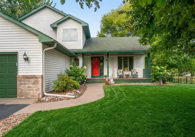 Photo 2 of Single family home for sale at 9463 Naughtor Ave Ne, Elk River, MN 55330 | MLS# 7147327 | Listing updated on 2026-09-30