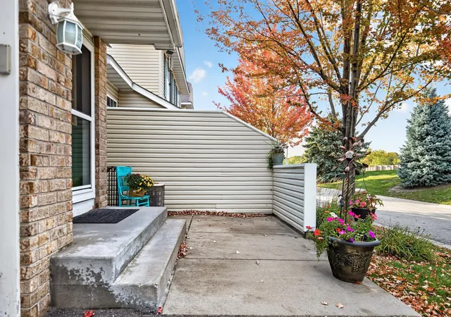Photo 1 of Single family home for sale at 6203 Courtly Rd #D, Saint Paul, MN 55125 | MLS# 7147339 | Listing updated on 2026-10-10