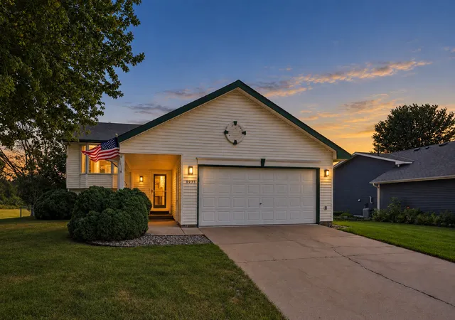 Photo 1 of Single family home for sale at 8935 W 125th Street, Savage, MN 55378 | MLS# 7147345 | Listing updated on 2026-10-06