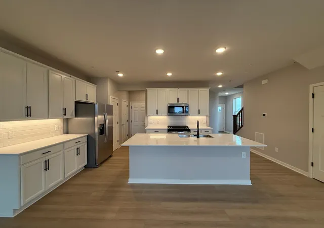 Photo 1 of Single family home for sale at 14920 Avondale View, Rosemount, MN 55068 | MLS# 7147349 | Listing updated on 2026-09-22