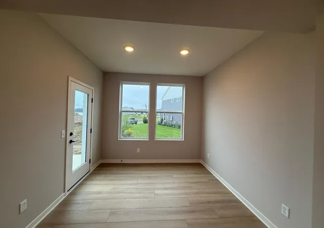 Photo 4 of Single family home for sale at 14920 Avondale View, Rosemount, MN 55068 | MLS# 7147349 | Listing updated on 2026-09-22