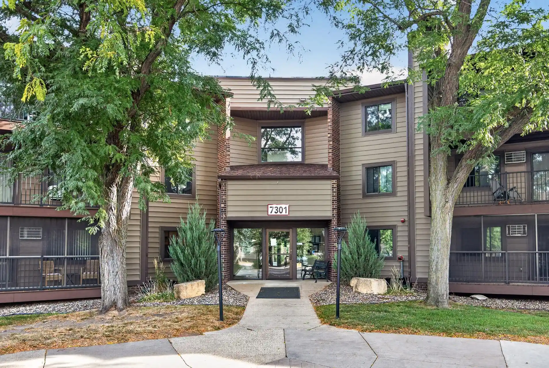 Listing Photo 1 - Condo for sale in 7301 W 101St St located at 7301 W 101St St, Bloomington, MN 55438 - Unit #309