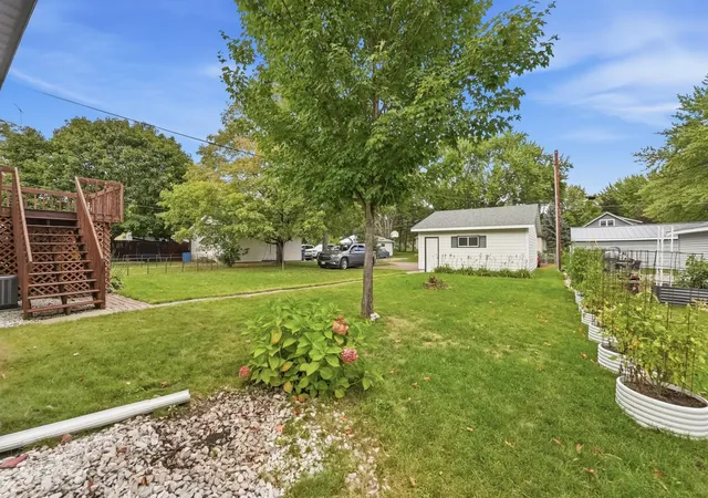 Photo 3 of Single family home for sale at 406 5th Avenue N, Sauk Rapids, MN 56379 | MLS# 7147372 | Listing updated on 2026-10-06