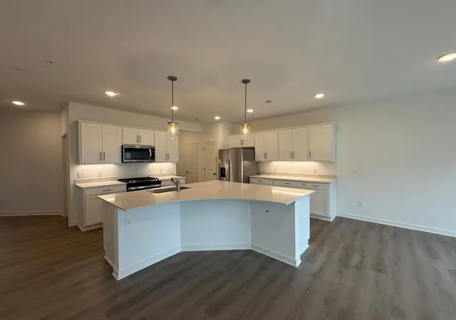 Photo 3 of Single family home for sale at 14924 Avondale View, Rosemount, MN 55068 | MLS# 7147399 | Listing updated on 2026-09-22
