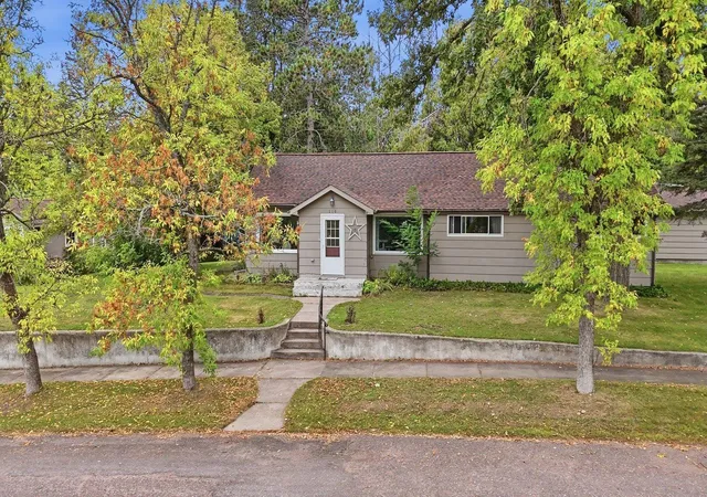 Single family home for sale at 516 Grove Ave, Moose Lake, MN 55767 | MLS# 7147422