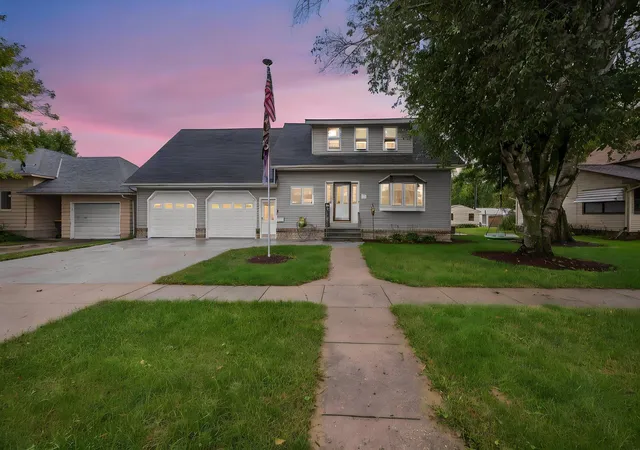Photo 2 of Single family home for sale at 122 Lewis St W, Lewisville, MN 56060 | MLS# 7147430 | Listing updated on 2026-09-30