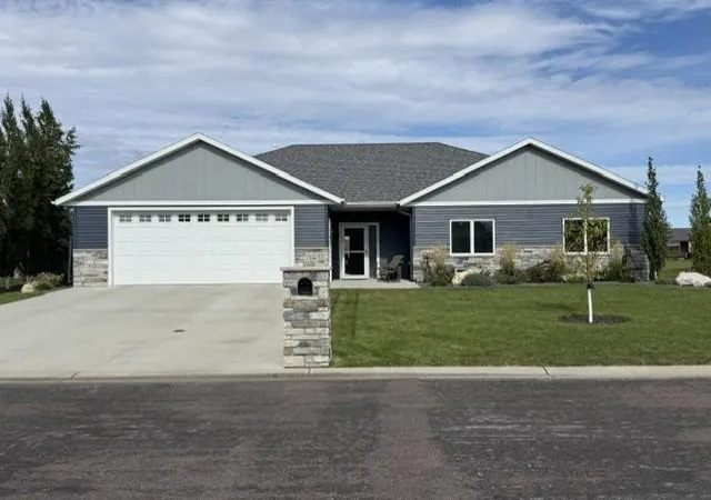 Single family home for sale at 1294 Linden Ct, Wahpeton, ND 58075 | MLS# 7147435