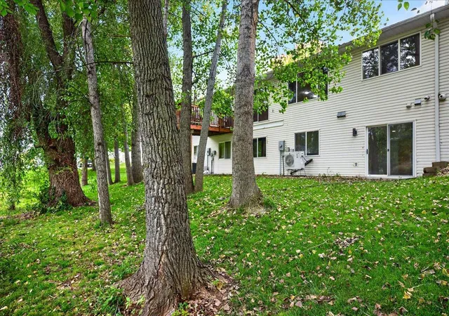 Photo 3 of Single family home for sale at 8002 Marsh Run Ct, Rockford, MN 55373 | MLS# 7147449 | Listing updated on 2026-09-23