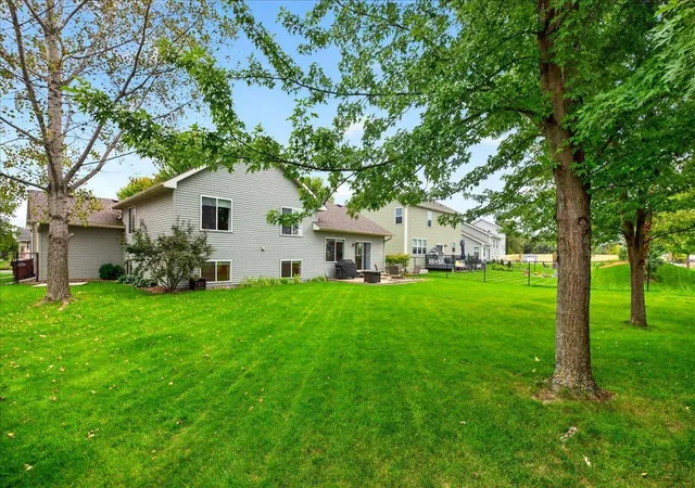 Photo 3 of Single family home for sale at 137 6th Street SW, Delano, MN 55328 | MLS# 7147451 | Listing updated on 2026-10-07