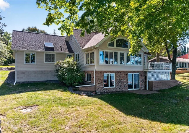 Photo 4 of Single family home for sale at 12500 Melody Ln, Lindstrom, MN 55045 | MLS# 7147463 | Listing updated on 2026-10-07