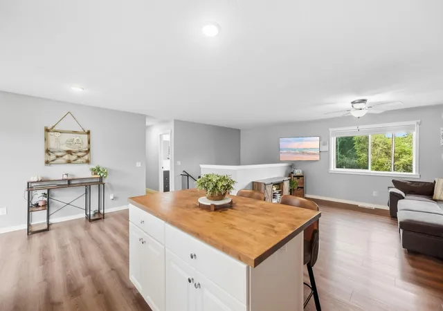 Photo 4 of Single family home for sale at 348 1st Avenue S, Motley, MN 56466 | MLS# 7147467 | Listing updated on 2026-10-07