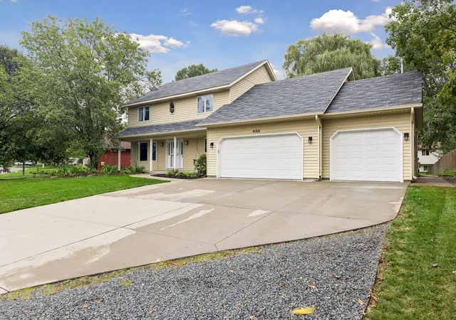 Photo 3 of Single family home for sale at 4166 Parkridge Dr, Saint Paul, MN 55110 | MLS# 7147472 | Listing updated on 2026-10-09