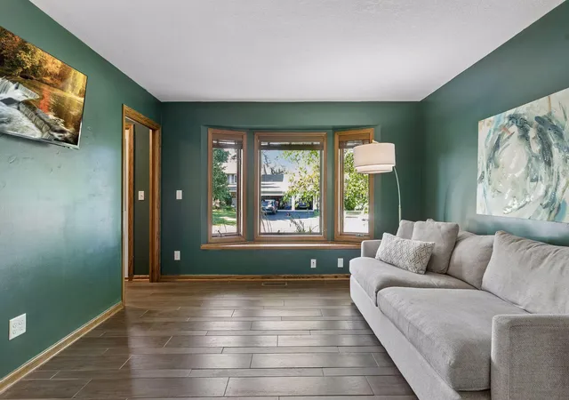 Photo 4 of Single family home for sale at 4166 Parkridge Dr, Saint Paul, MN 55110 | MLS# 7147472 | Listing updated on 2026-09-27