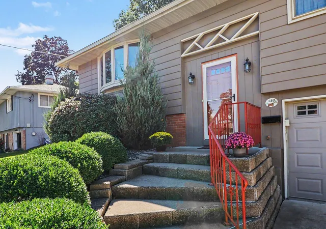Photo 3 of Single family home for sale at 1680 Spruce Dr, Red Wing, MN 55066 | MLS# 7147476 | Listing updated on 2026-09-29