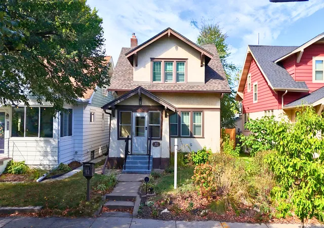 Single family home for sale at 611 Pascal St N, Saint Paul, MN 55104 | MLS# 7147484