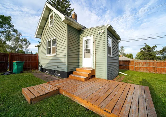 Photo 3 of Single family home for sale at 5132 Juniata St, Duluth, MN 55804 | MLS# 7147493 | Listing updated on 2026-09-22