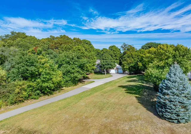 Photo 1 of Single family home for sale at 5450 Raven Point Rd, Prior Lake, MN 55372 | MLS# 7147496 | Listing updated on 2026-10-07