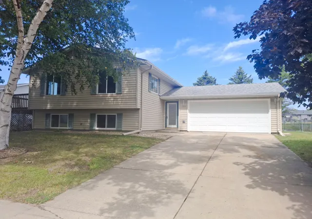 Single family home for sale at 1304 17th Street SW St, Faribault, MN 55021 | MLS# 7147508