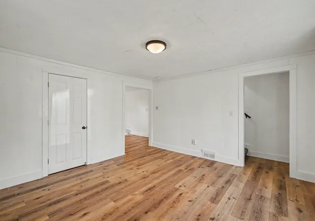 Photo 3 of Single family home for sale at 1170 Stoughton Ave, Chaska, MN 55318 | MLS# 7147518 | Listing updated on 2026-09-28