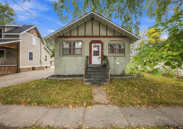 Photo 1 of Single family home for sale at 1415 8th Avenue S, Fargo, ND 58103 | MLS# 7147528 | Listing updated on 2026-10-20