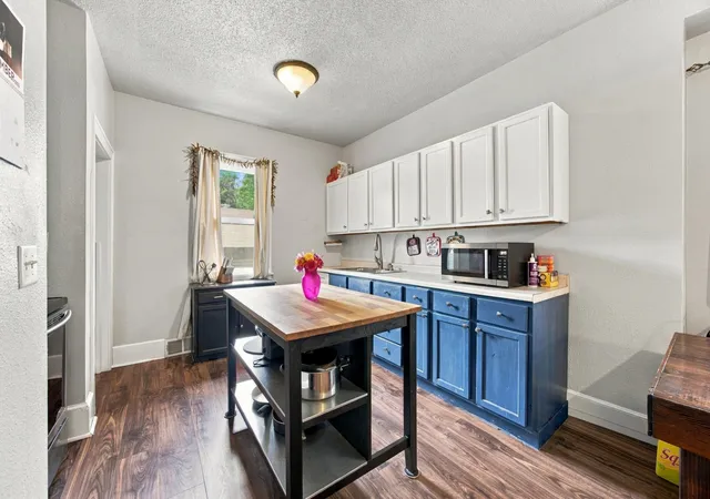 Photo 3 of Single family home for sale at 1415 8th Avenue S, Fargo, ND 58103 | MLS# 7147528 | Listing updated on 2026-10-20