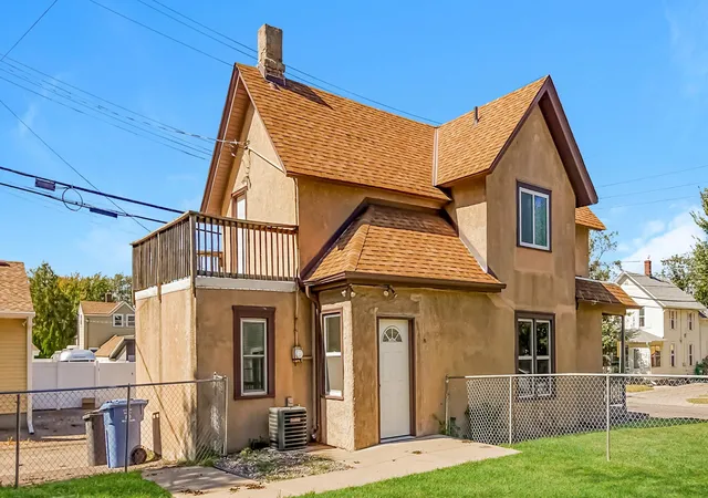 Photo 20 of Single family home for sale at 916 20th Avenue NE, Minneapolis, MN 55418 | MLS# 7147533 | Listing updated on 2026-09-30