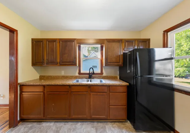 Photo 4 of Single family home for sale at 2210 2nd Avenue NW, Faribault, MN 55021 | MLS# 7147539 | Listing updated on 2026-09-22