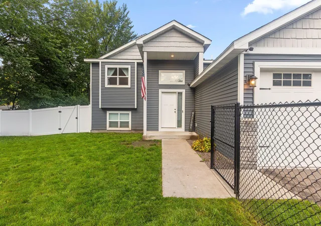Photo 4 of Sale Pending at 111 3rd Avenue SW, Isanti, MN 55040 | MLS# 7147577 | Listing updated on 2026-09-26