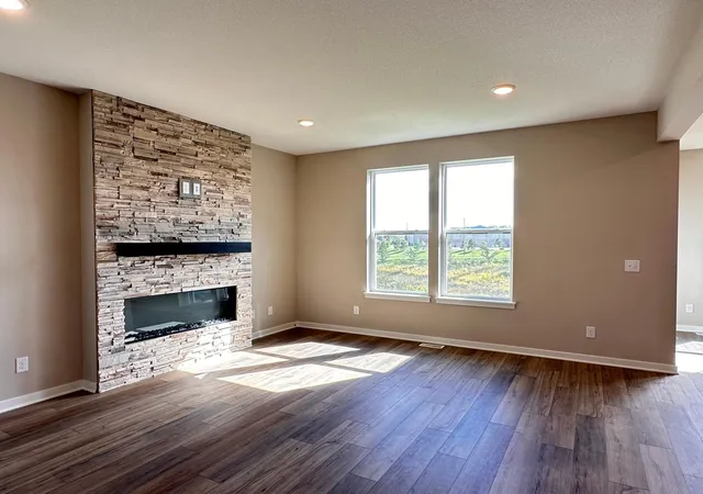Photo 4 of Sale Pending at 6307 Highland Hills Ave S, Cottage Grove, MN 55016 | MLS# 7147580 | Listing updated on 2026-10-08