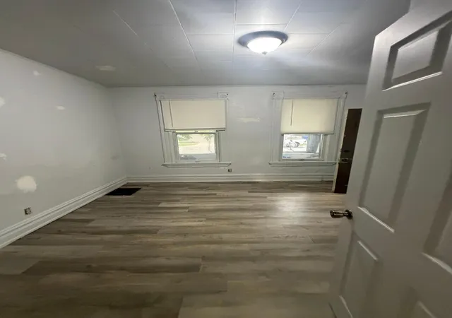 Photo 4 of House for sale at 467 Beaumont St, Saint Paul, MN 55130 | MLS# 7147588 | Listing updated on 2026-10-20