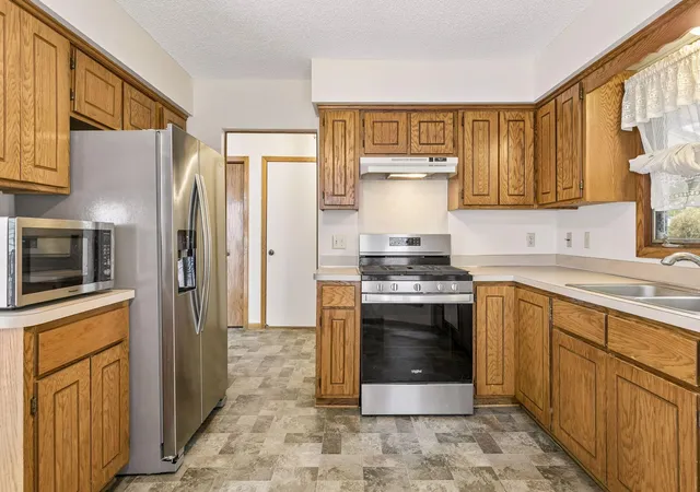 Photo 1 of Single family home for sale at 1432 Willow Crk Ln, Saint Paul, MN 55126 | MLS# 7147593 | Listing updated on 2026-09-22