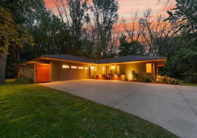 Photo 1 of Single family home for sale at 57 Fairway Pl, Owatonna, MN 55060 | MLS# 7147594 | Listing updated on 2026-09-28