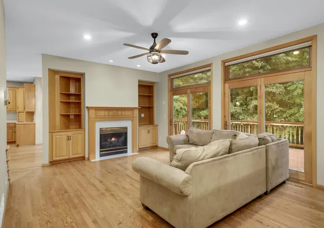 Photo 3 of Single family home for sale at 19805 Olde Sturbridge Rd, Hamel, MN 55340 | MLS# 7147599 | Listing updated on 2026-09-25