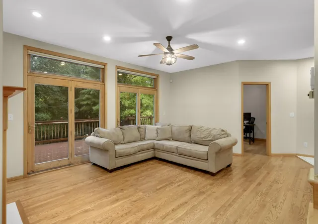 Photo 4 of Single family home for sale at 19805 Olde Sturbridge Rd, Hamel, MN 55340 | MLS# 7147599 | Listing updated on 2026-09-25